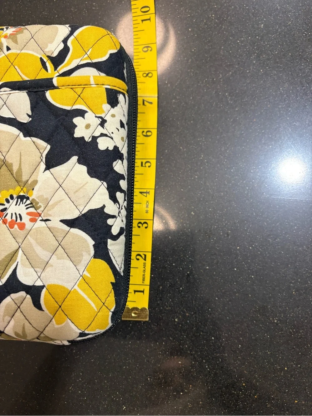 Vera Bradley Dogwood Adjustable E—Reader Hardcase